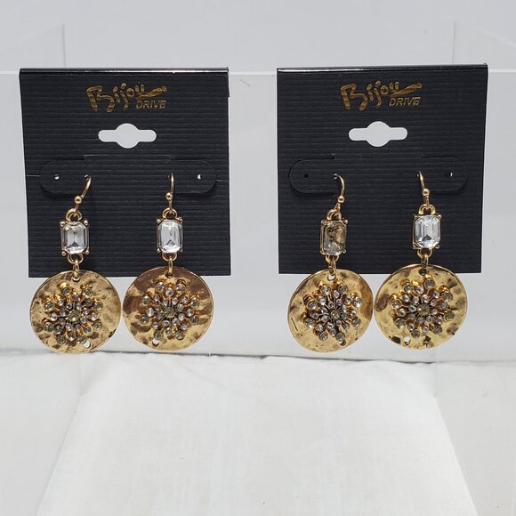 2 pairs Bijou gold tone fish hook sparkling emerald-cut clear rhinestone earring - Picture 1 of 5